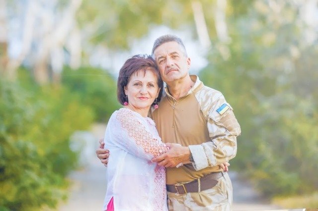 У ДніпроОДА презентували світлини закоханих АТОвців 3