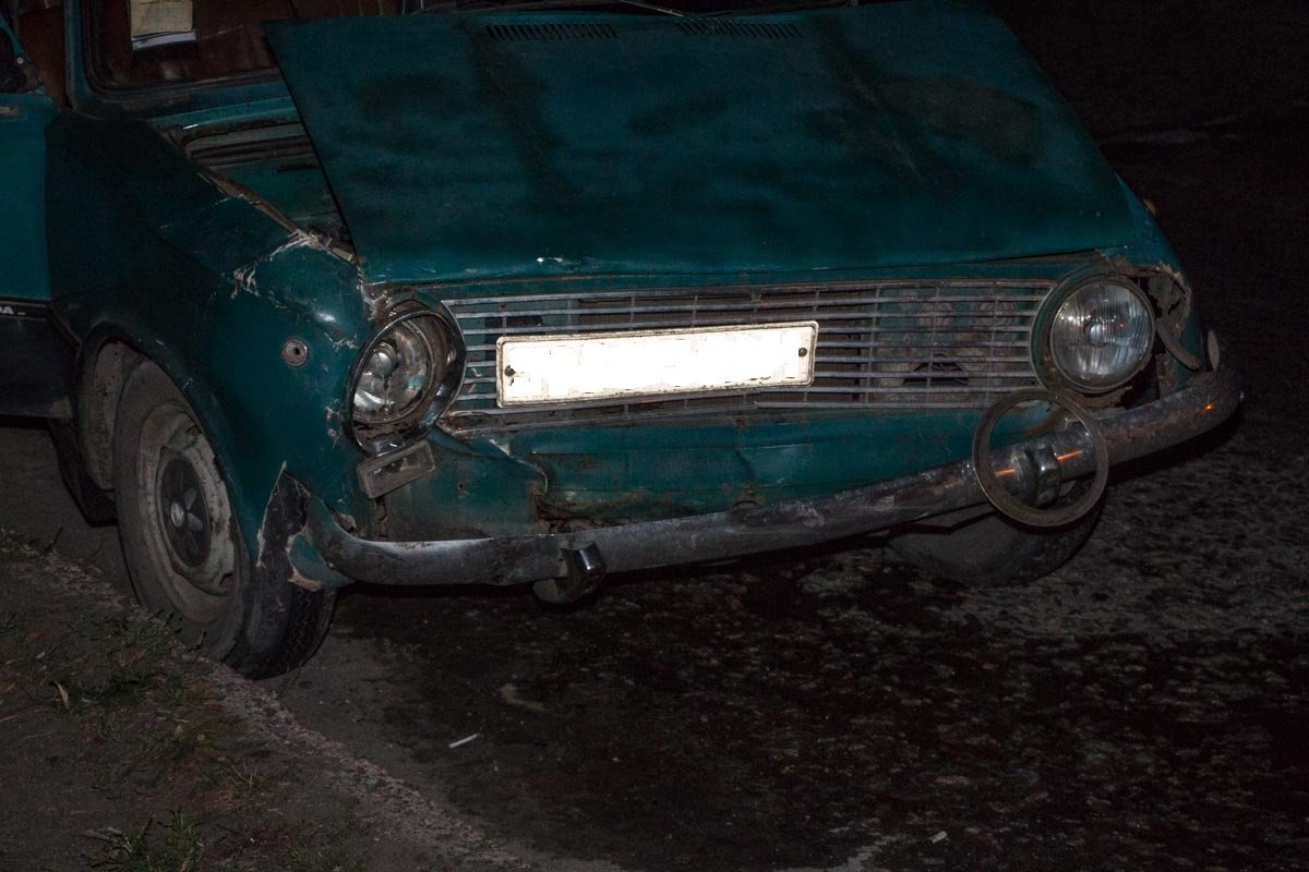 На Гаванской столкнулись ВАЗ и Daewoo Nexia: есть пострадавшие 2