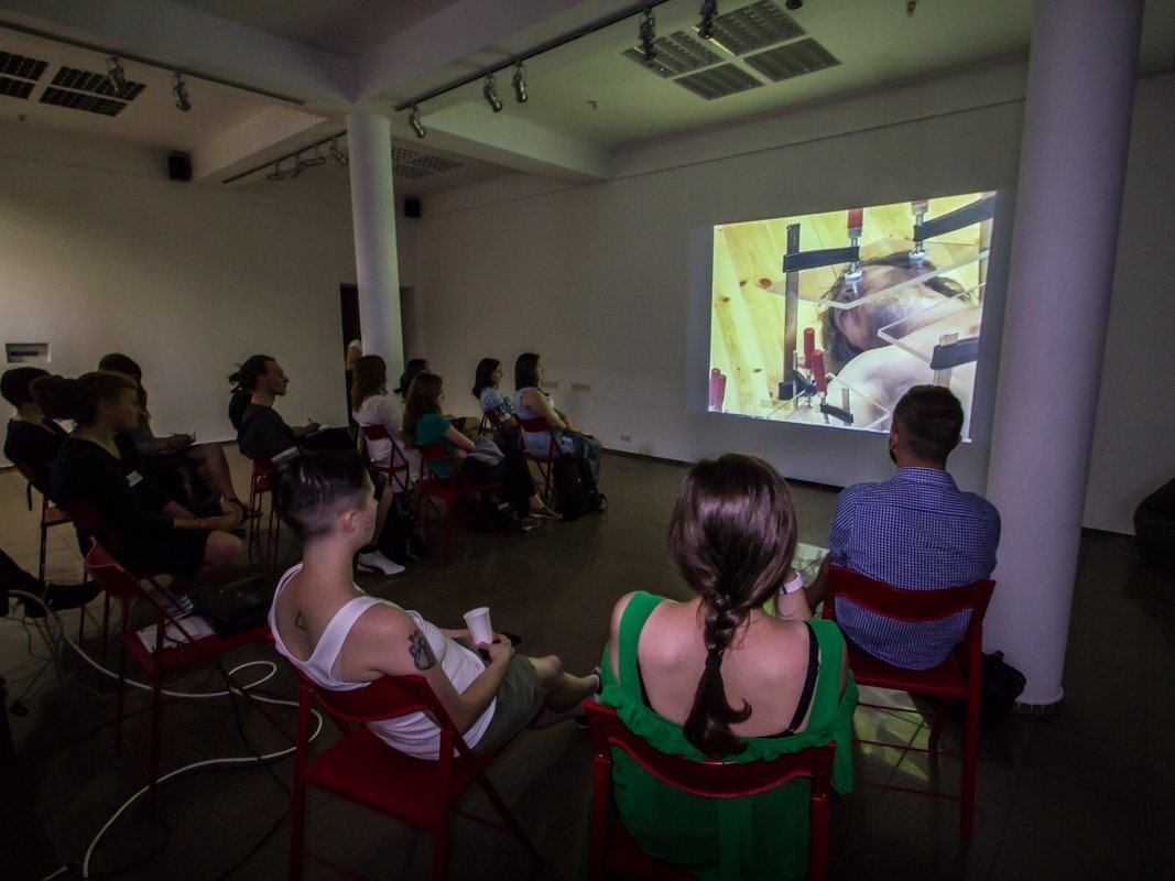 Как идея становится телом: в Днепре стартует показ перформансов 2