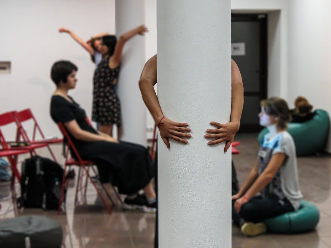 Как идея становится телом: в Днепре стартует показ перформансов 6