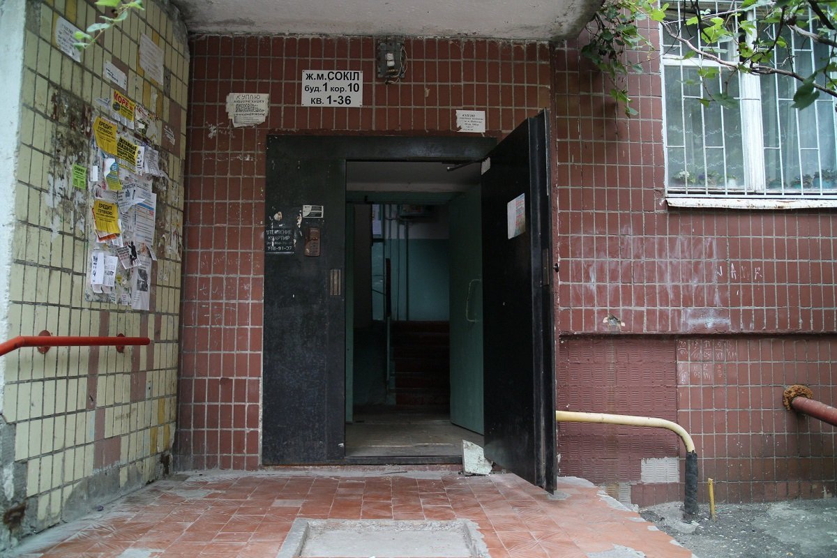 На жилмассиве Сокол во сне умер парень 2