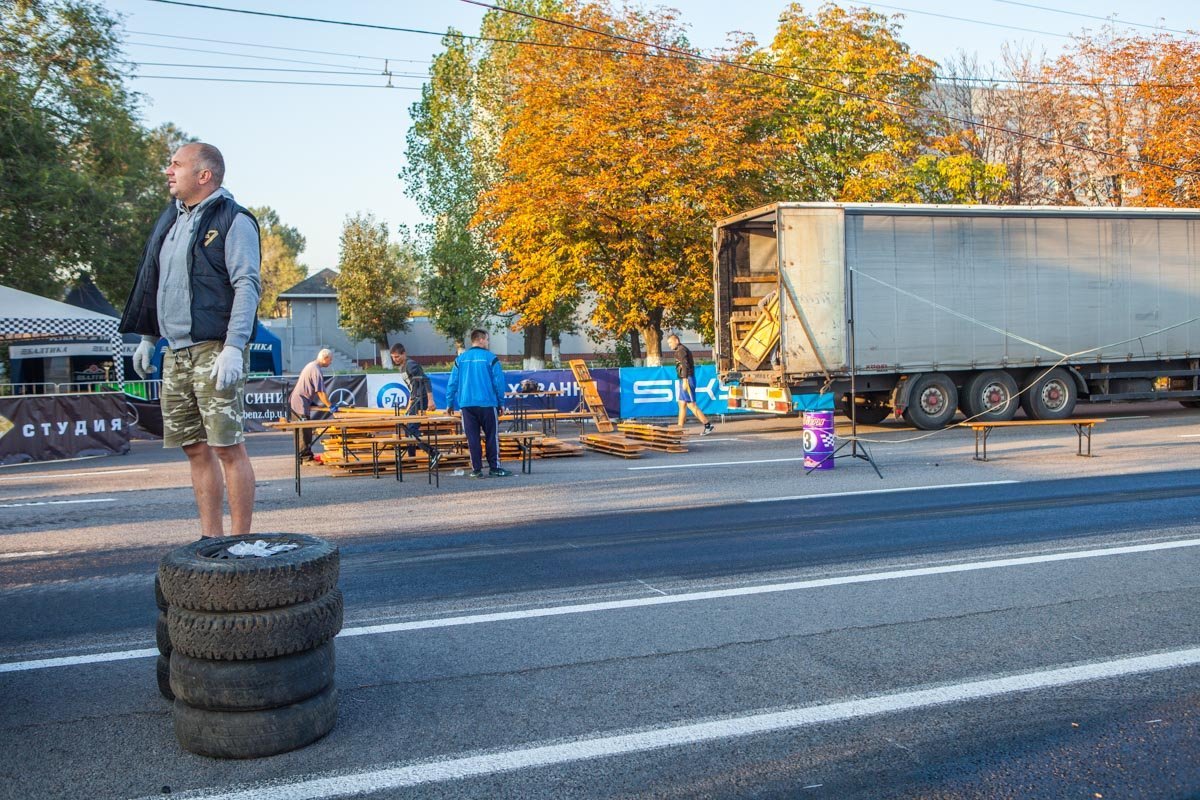 Праздничное утро: как Днепр готовится ко Дню города 19