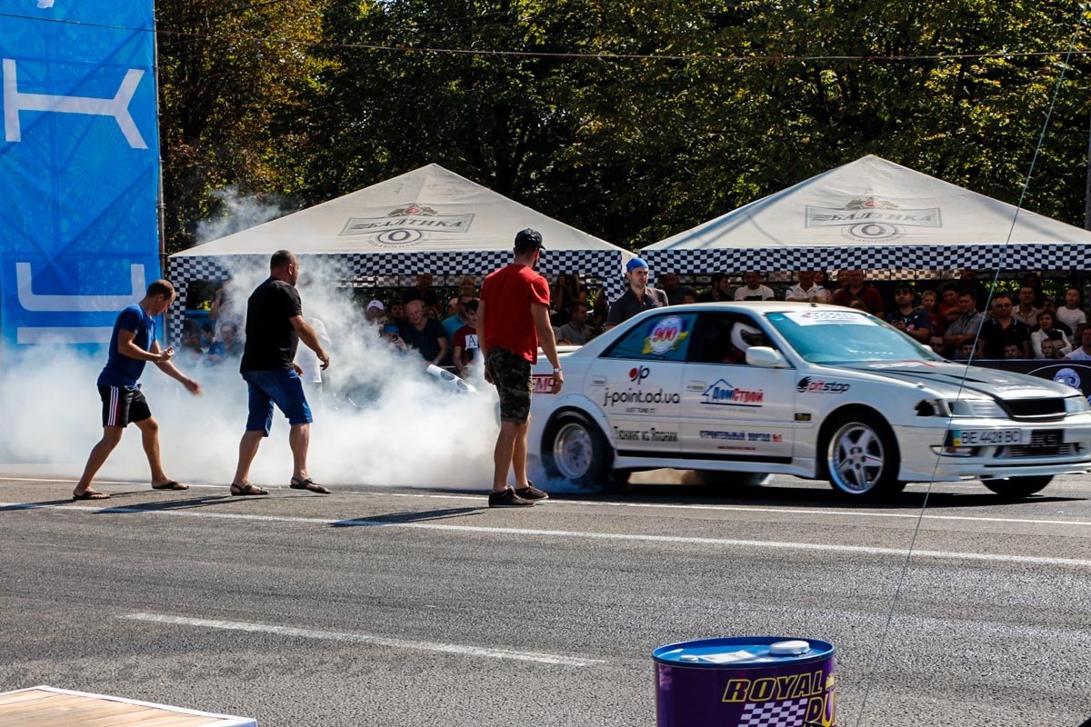 На День города в Днепре прошла Drag bitva-2017 при поддержке АЗС SKY 2