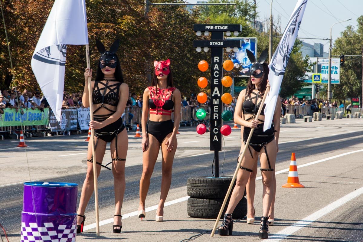На День города в Днепре прошла Drag bitva-2017 при поддержке АЗС SKY 4