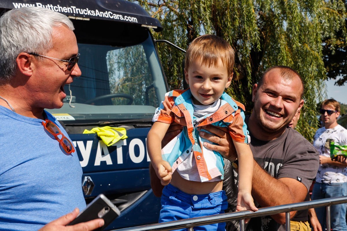 На День города в Днепре прошла Drag bitva-2017 при поддержке АЗС SKY 6