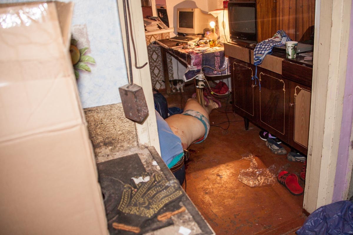 В Диевке топором убили 19-летнюю девушку 4