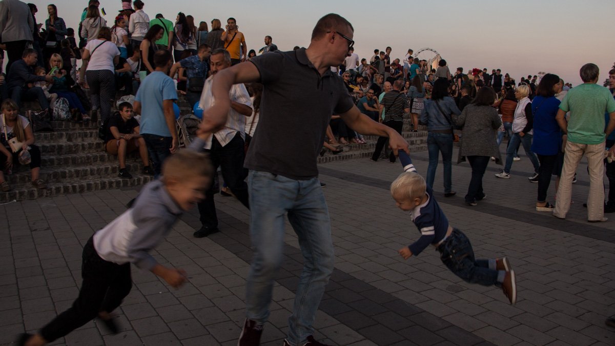 На День города в Днепре прошли авиа и водное шоу 10