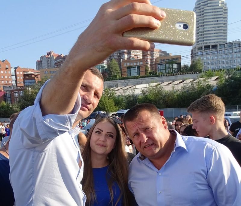 Marvel отдыхает: в Днепре встретились Филатов и мэр Киева Виталий Кличко 2