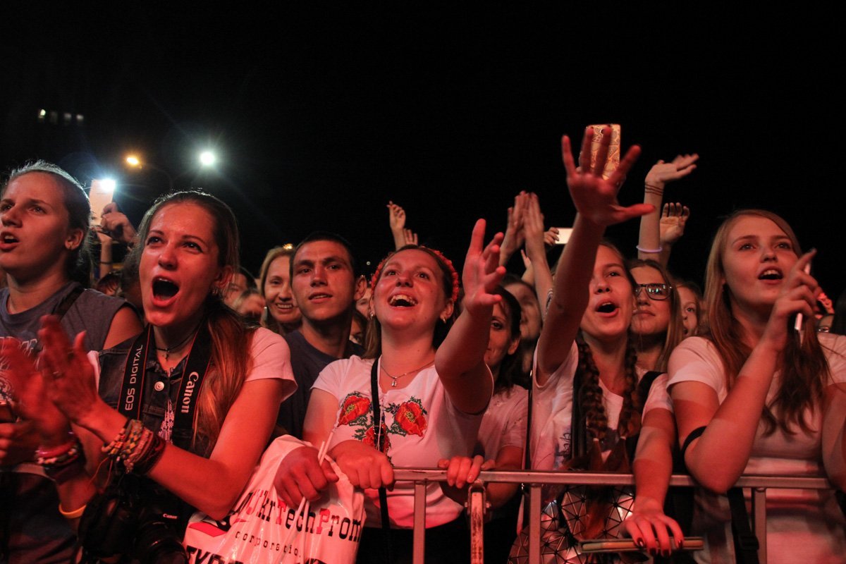 Грандиозный концерт на День города: выступили Alekseev и Верка Сердючка 9