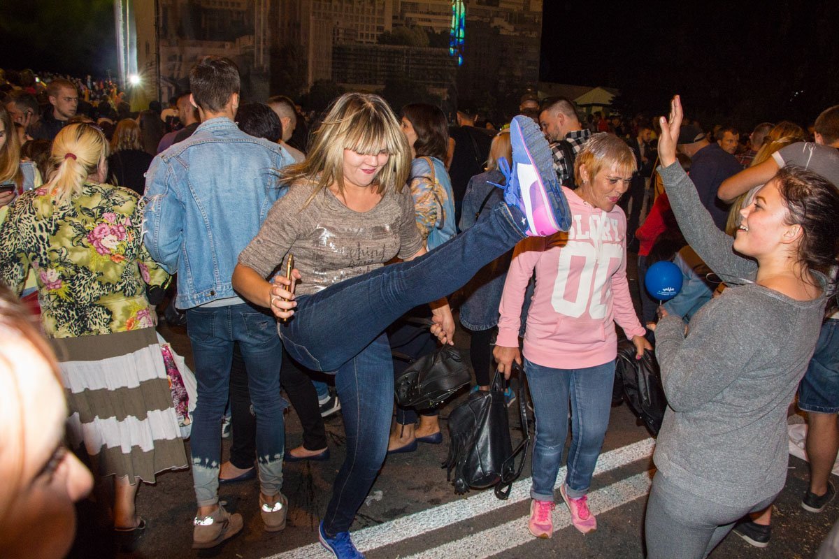 Грандиозный концерт на День города: выступили Alekseev и Верка Сердючка 10