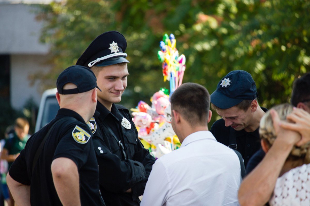 Информатор вышел «на охоту» в Днепре: ищите себя на фотографиях 17