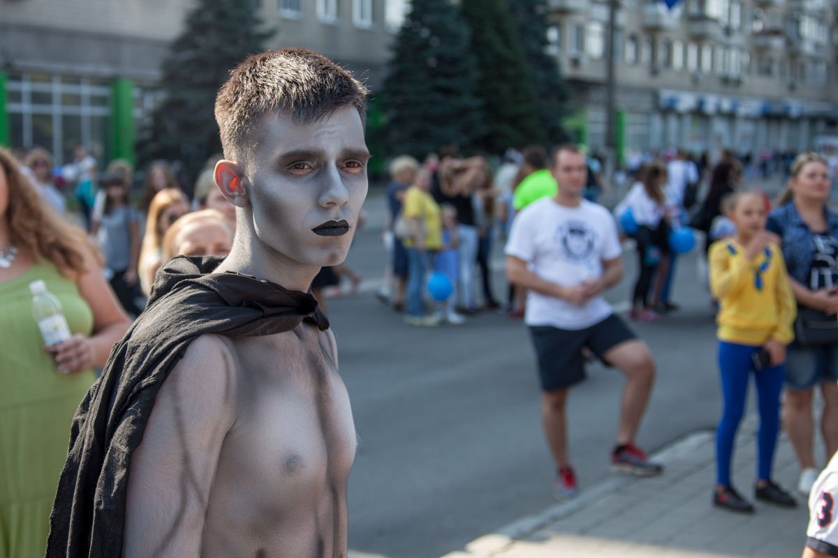 Информатор вышел «на охоту» в Днепре: ищите себя на фотографиях 37