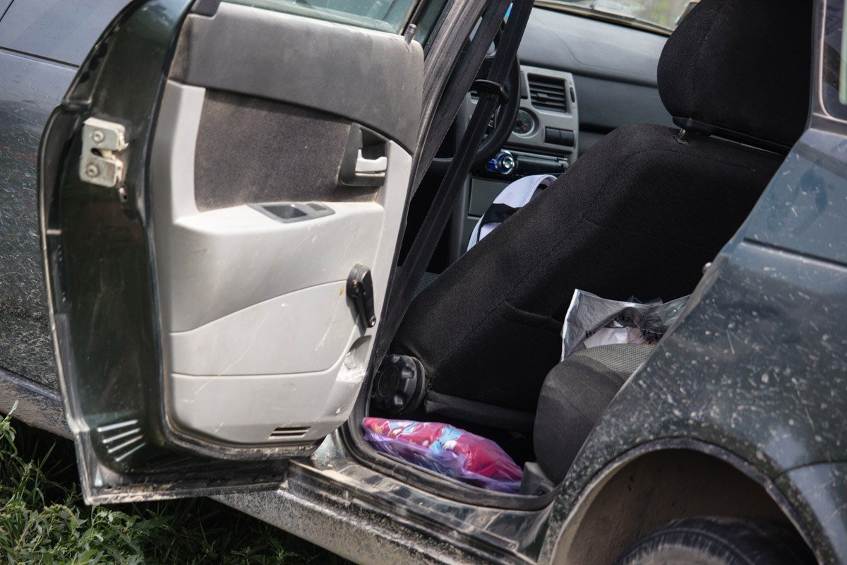 ДТП на Запорожском шоссе: автомобиль вылетел в кювет 2