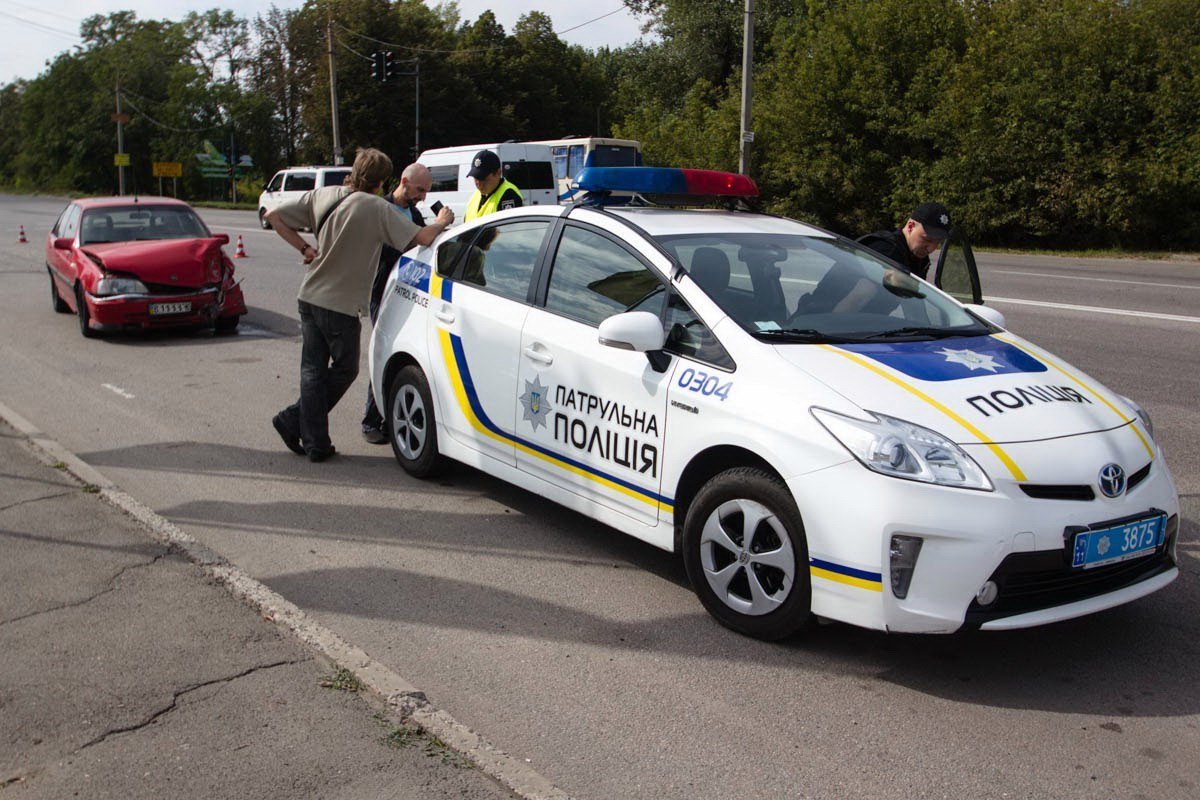 ДТП на Запорожском шоссе: автомобиль вылетел в кювет 5