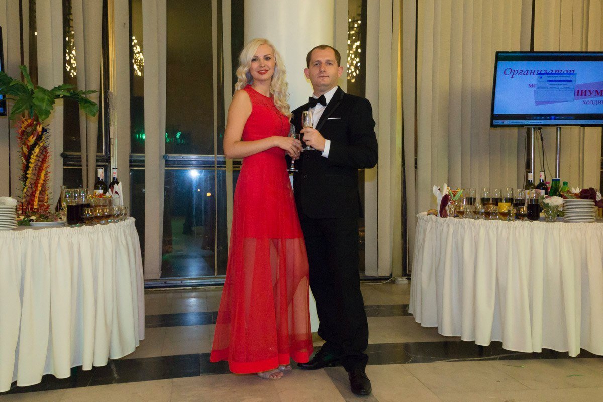 Шорох кружев, танцы и блеск драгоценностей: в Днепре прошел Екатерининский бал 16