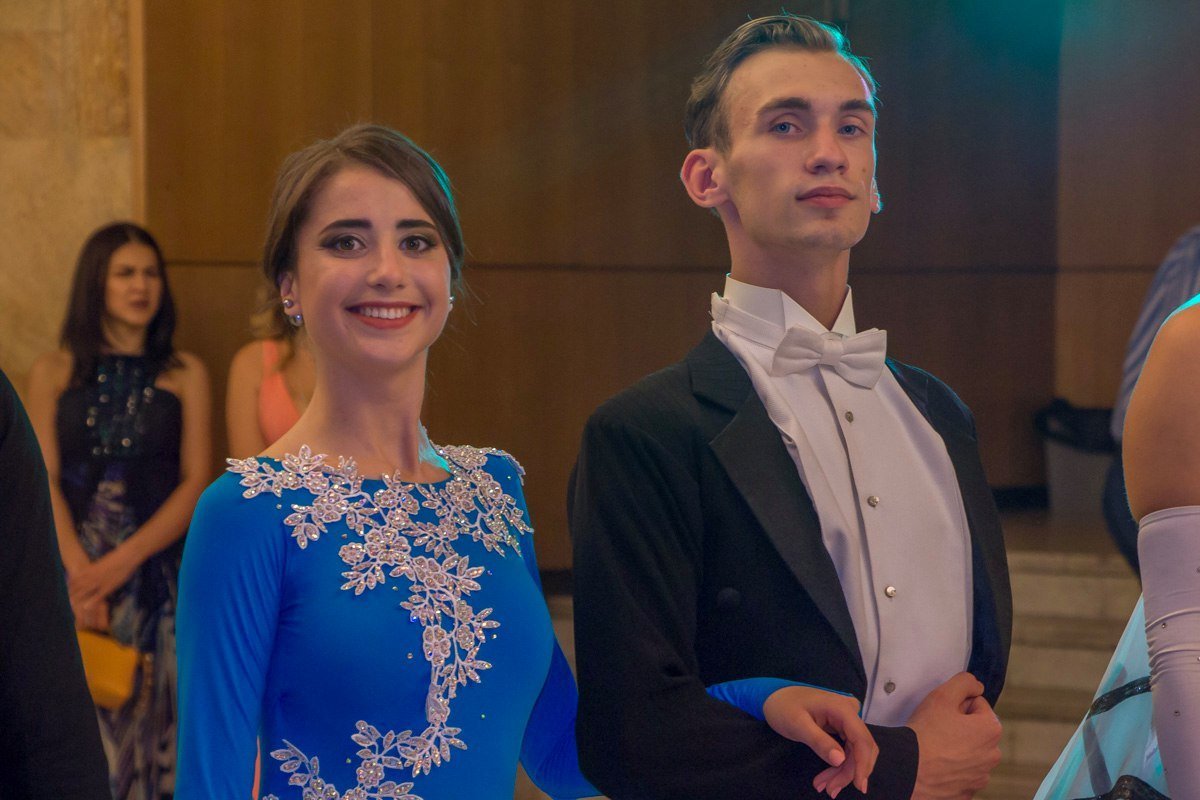 Шорох кружев, танцы и блеск драгоценностей: в Днепре прошел Екатерининский бал 20