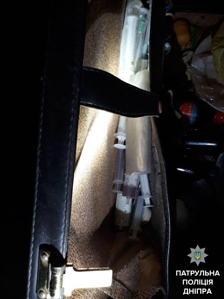 На проспекте Нигояна патрульные "накрыли" нарколабораторию 3