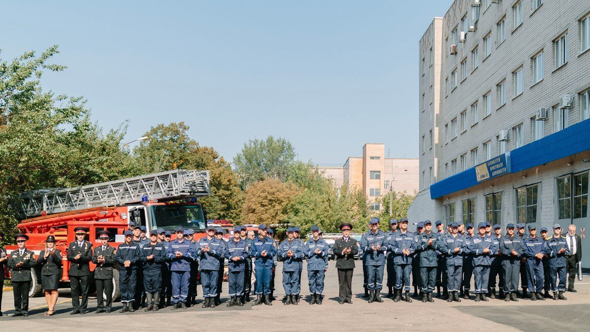 В Днепре спасателей поздравили с профессиональным праздником 3
