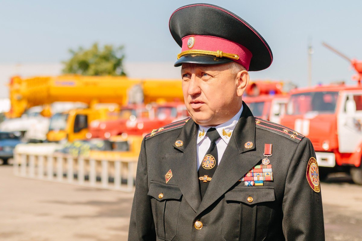 В Днепре спасателей поздравили с профессиональным праздником 6