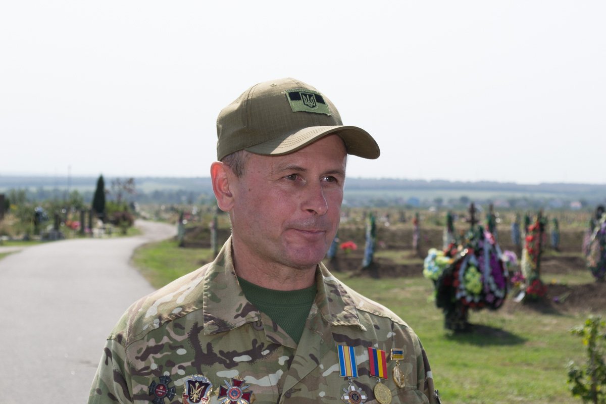 В Днепре почтили память недавно опознанных бойцов АТО 4