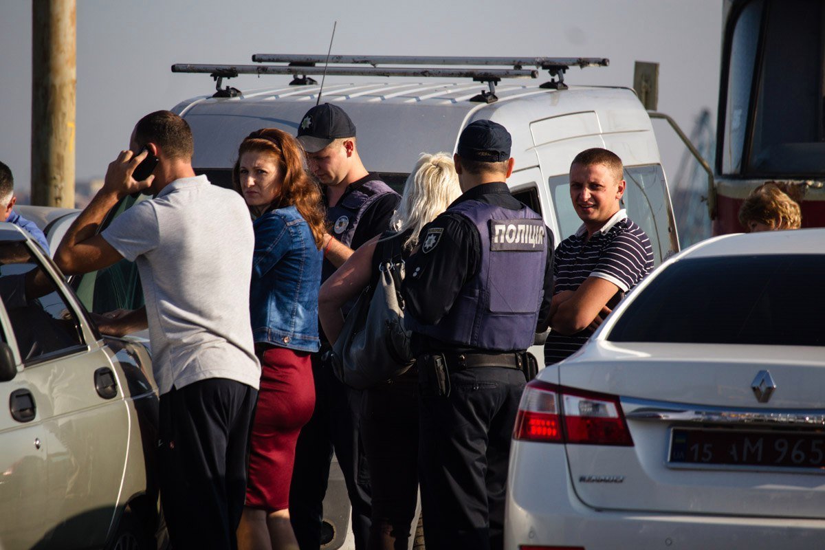 ДТП на Старом мосту: столкнулись Ford, Лада, Toyota и трамвай 8