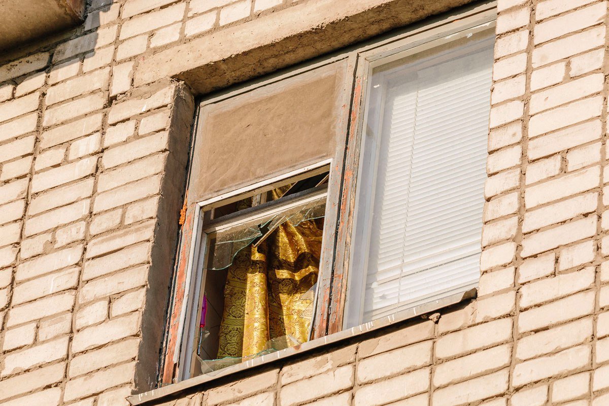 Пьяный житель Днепра запугал бывшую жену самоубийством: жильцов дома эвакуировали 2