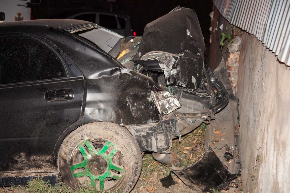 ДТП в Днепре: мужчина на Subaru Impreza разбился насмерть 4