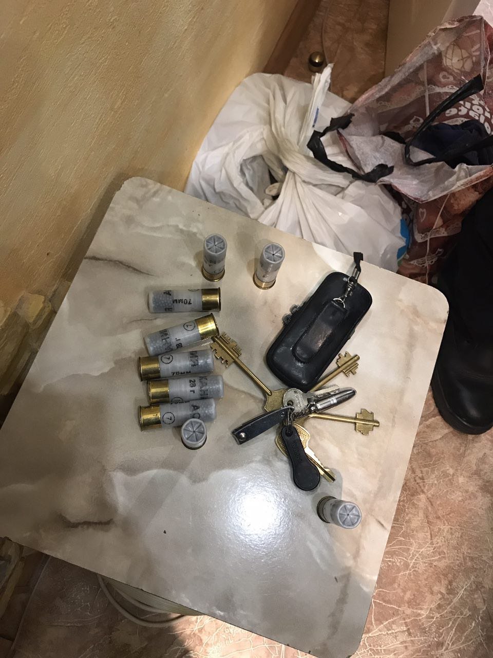 В Днепре мужчина держал под прицелом ружья невидимых людей и угрожал окружающим 2