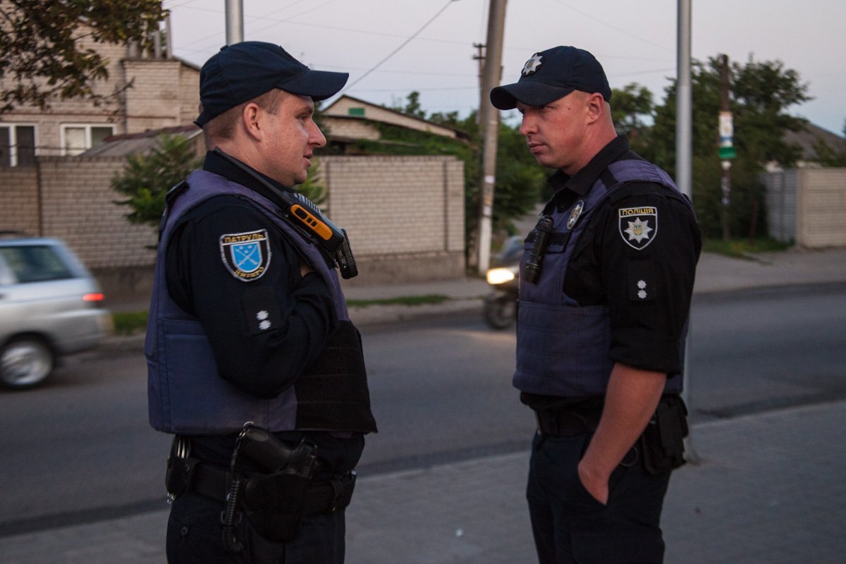 На Янтарной зарезали продавца мясного ларька 2