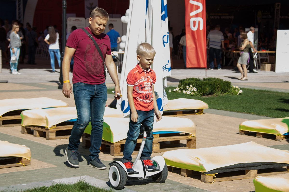 Звезда смерти, штурмовики и самый большой спиннер: как в Днепре прошел первый день Interpipe TechFest 29
