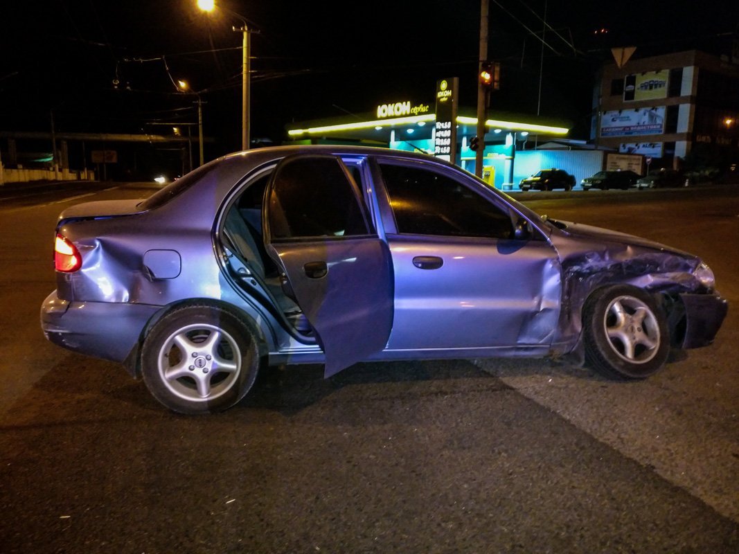 ДТП на Калиновой: Volkswagen на большой скорости влетел в Lanos 2