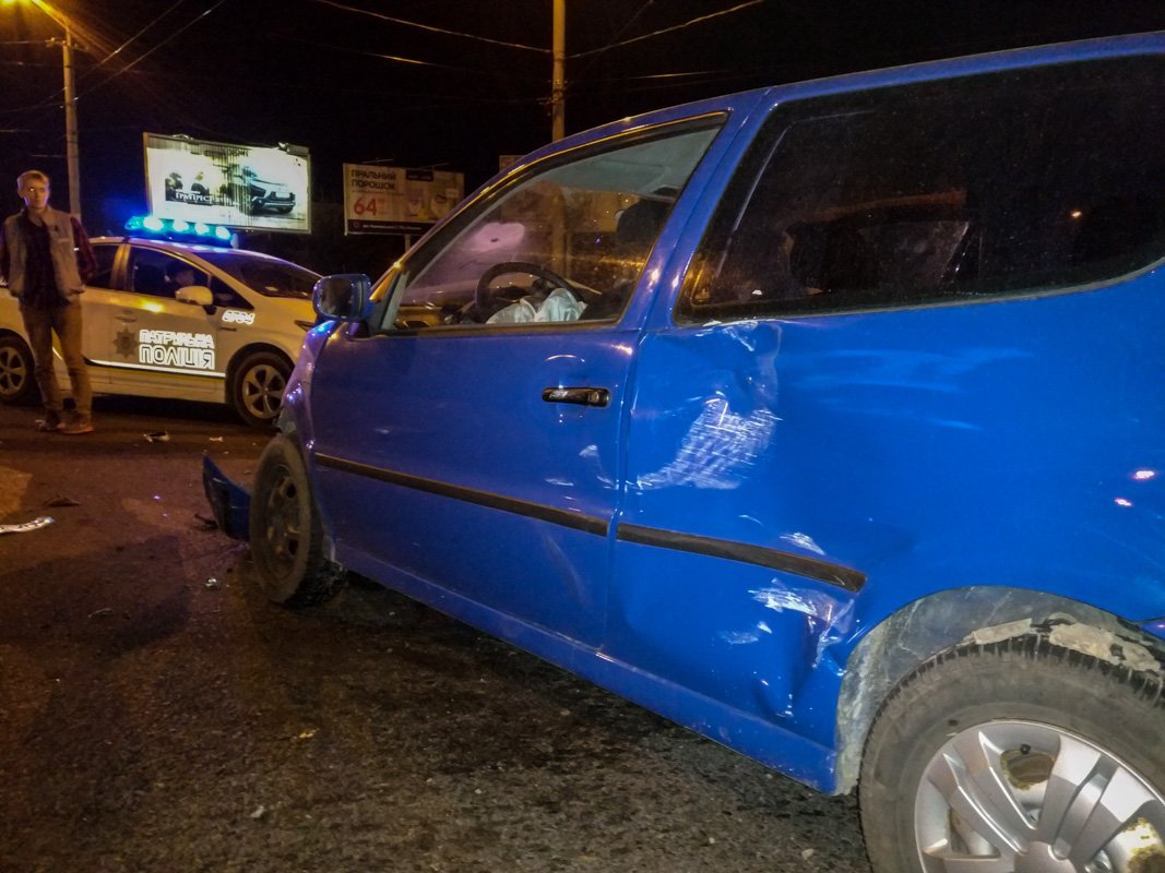 ДТП на Калиновой: Volkswagen на большой скорости влетел в Lanos 5