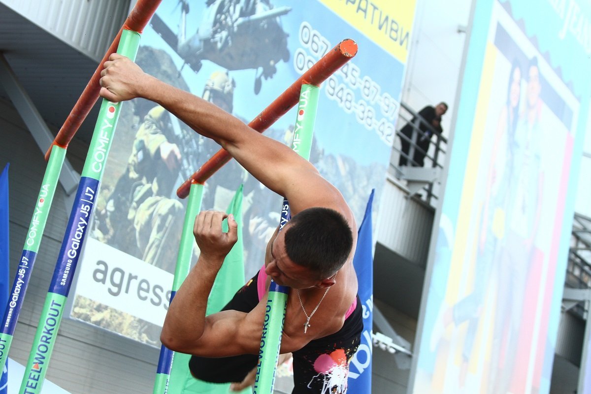 Павлоградец шокировал прохождением спортивного теста нации за 1,27 минуты и получил от Comfy суперсмартфон 7