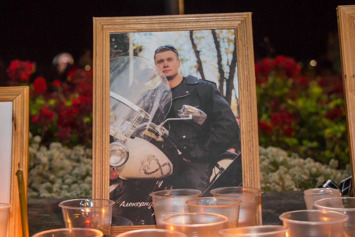 Байкеры Днепра устроили пробег ко Дню памяти погибших мотоциклистов 4