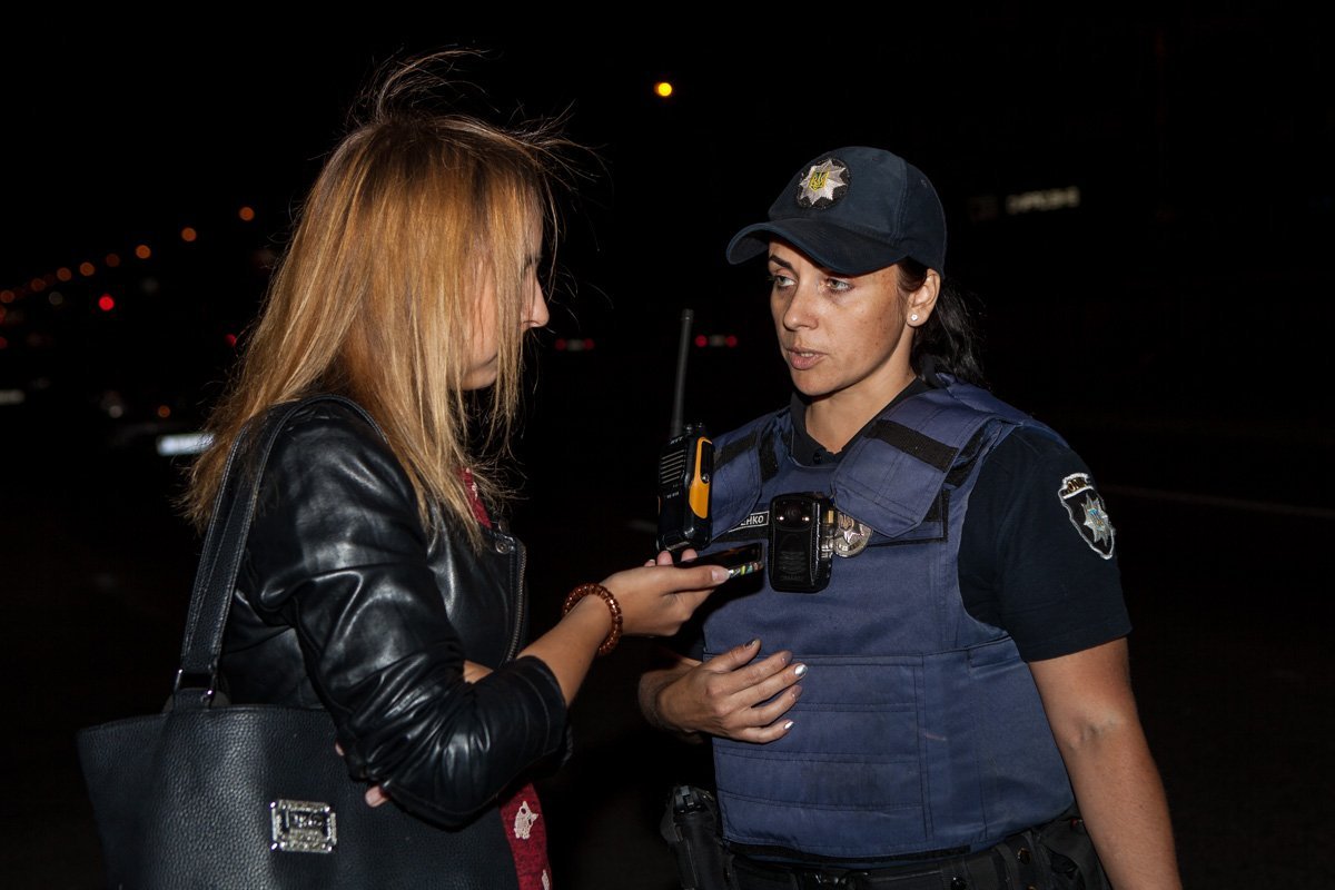 На проспекте Богдана Хмельницкого мотоцикл Kawasaki сбил женщину 1