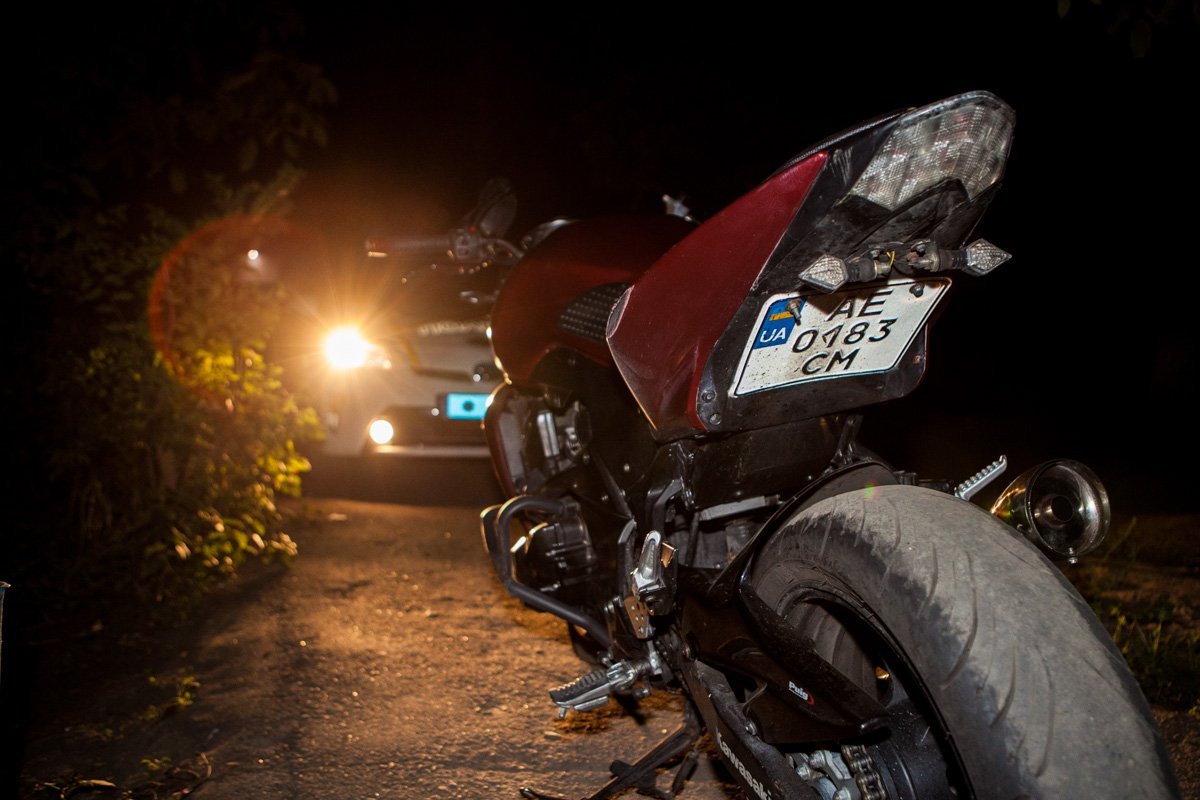 На проспекте Богдана Хмельницкого мотоцикл Kawasaki сбил женщину 7