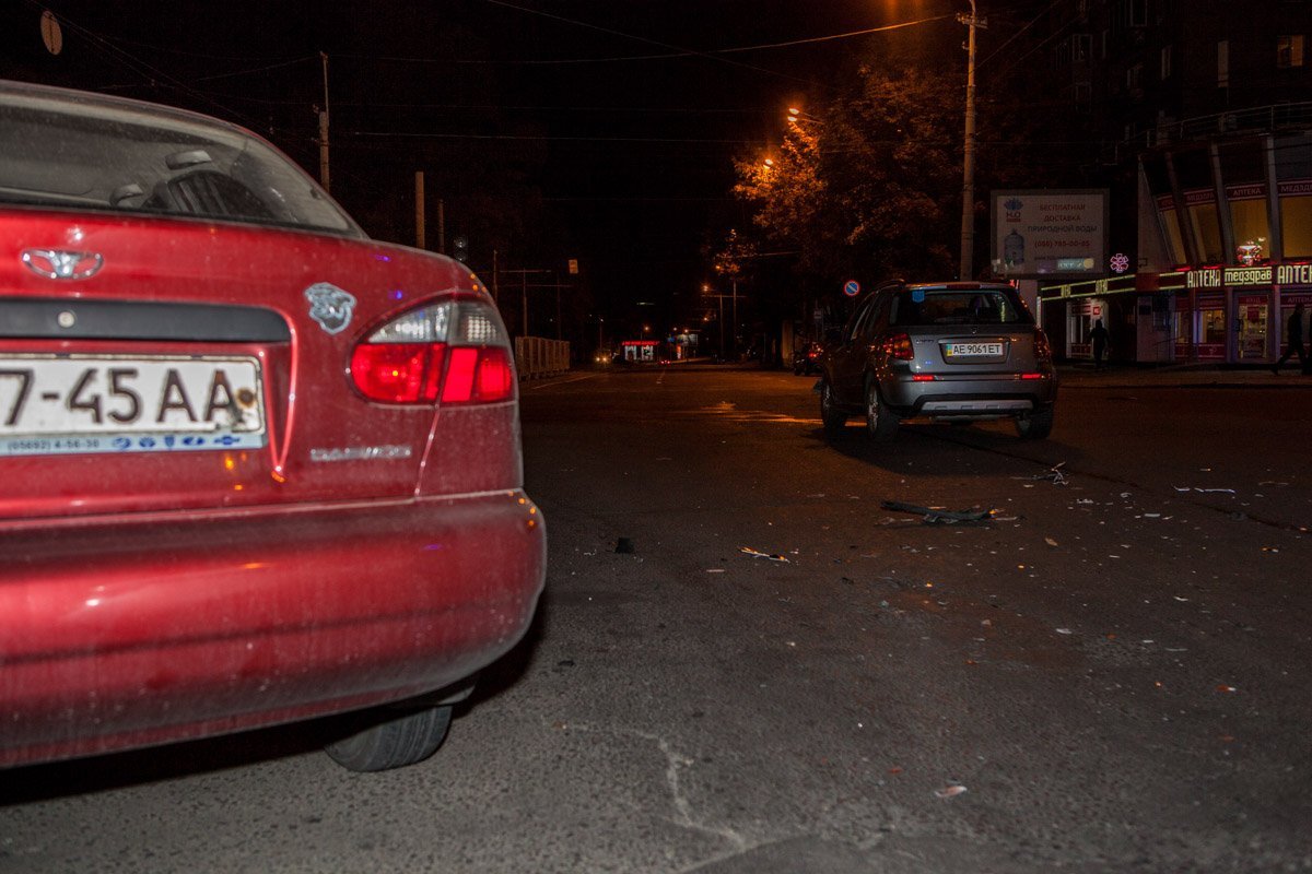 ДТП на проспекте Поля: столкнулись Suzuki и Daewoo Lanos 2