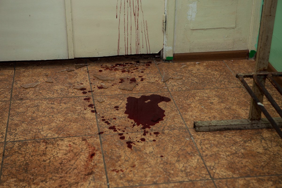 Мужчина сбежал из 6-й больницы Днепра и умер на улице 2