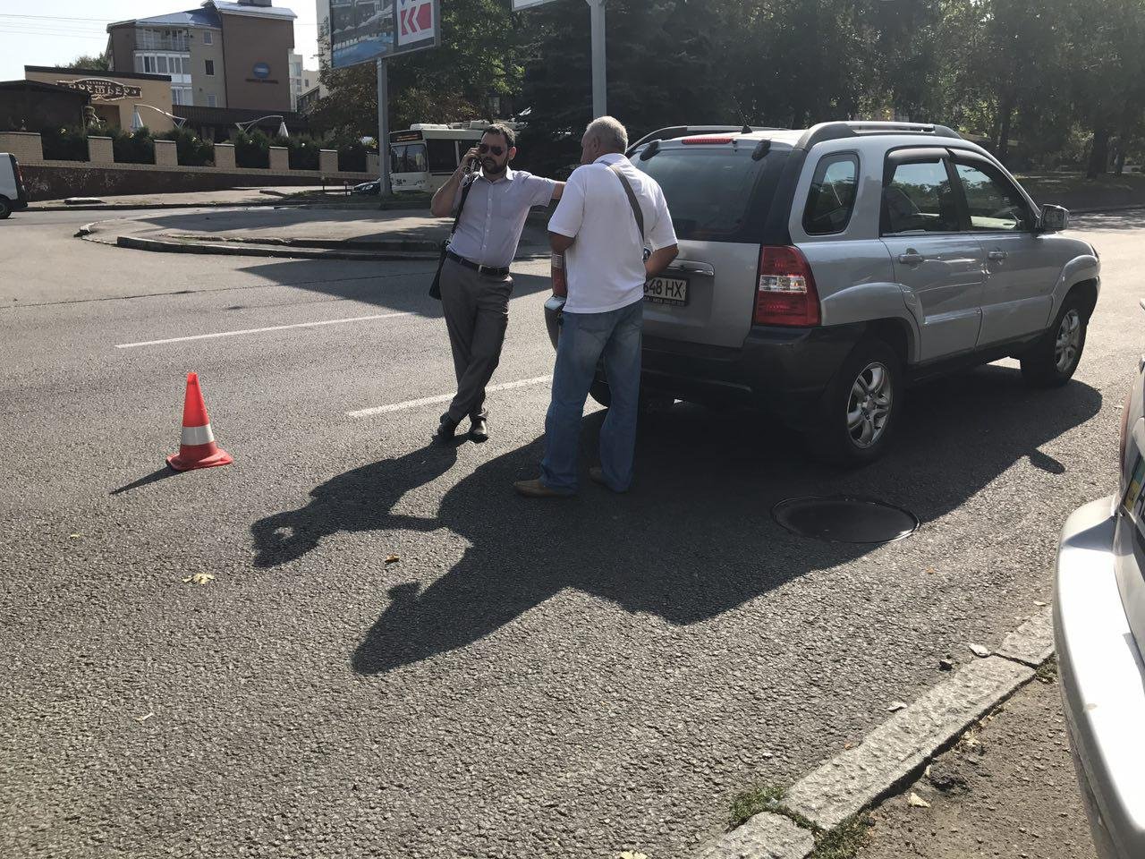 На проспекте Поля автомобиль Kia сбил женщину 2