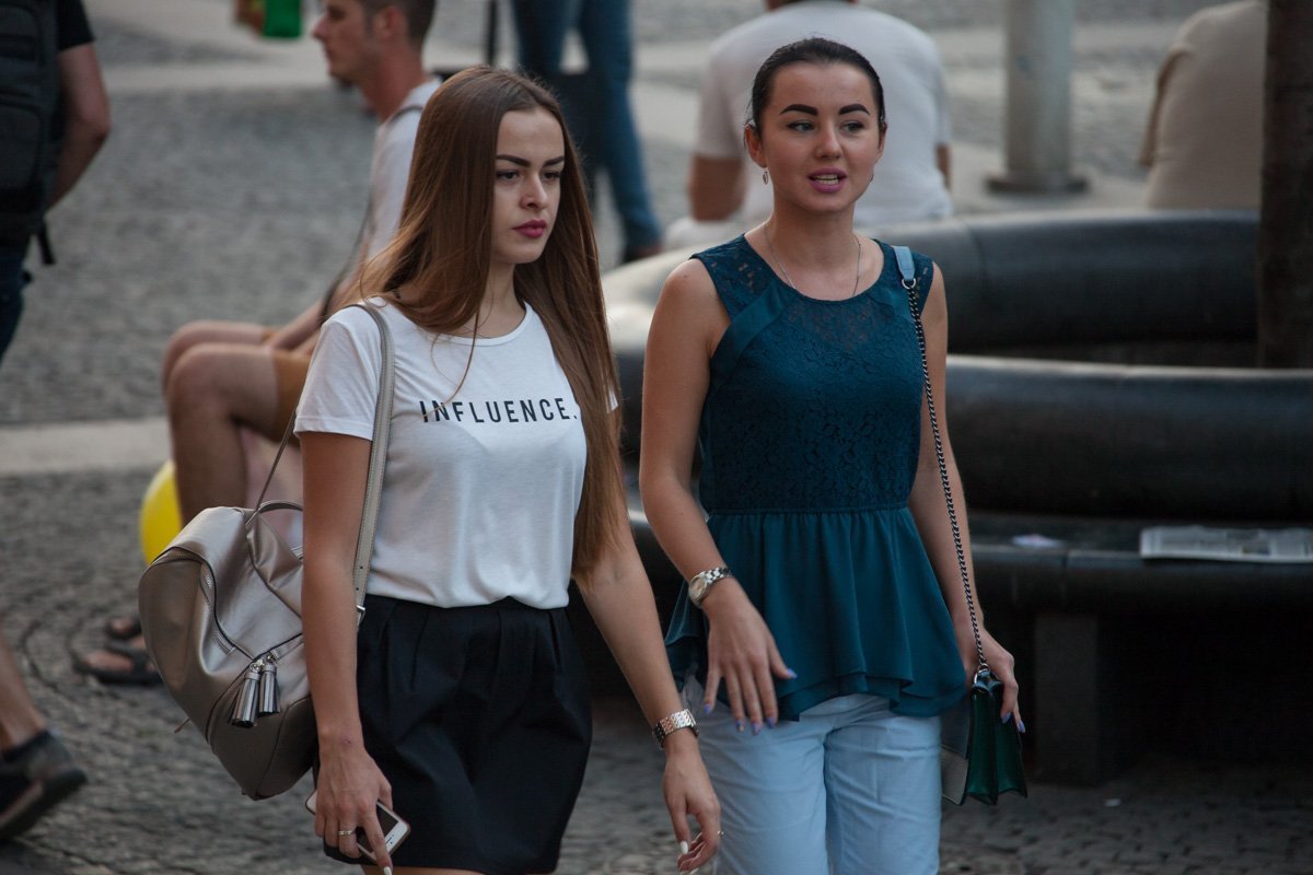 Информатор вышел «на охоту» в Днепре: ищите себя на фотографиях 16