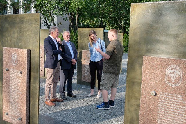 Как Днепропетровская область входит в Европу 2