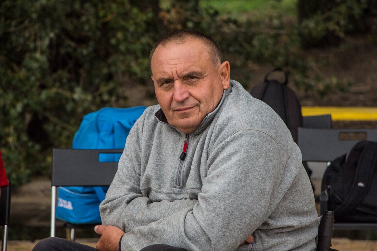 В Днепре проходит Всеукраинский турнир по пляжному волейболу сидя 10