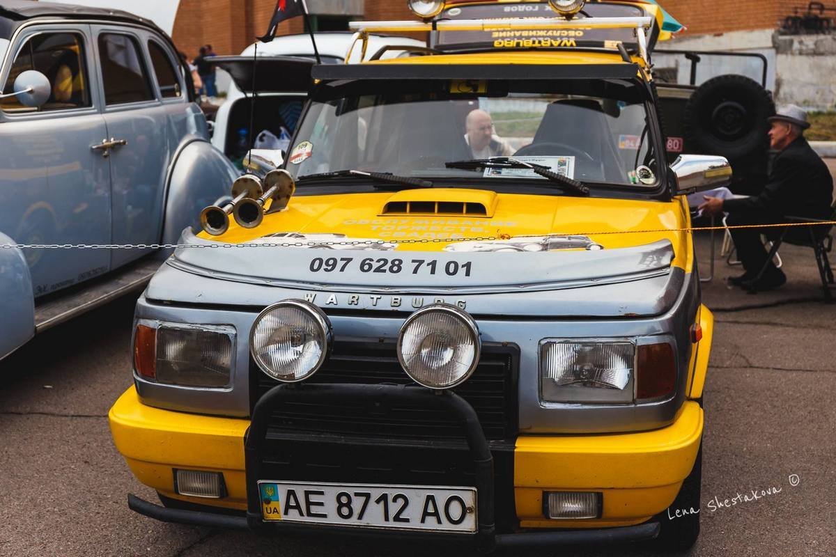 В Днепре прошла выставка ретромашин DARS 2017: как это было 8