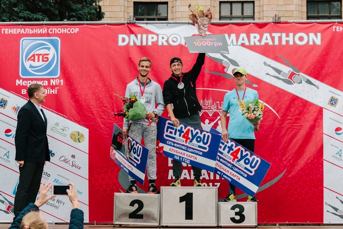 Спорт под дождем: как Днепр бежал Dnipro ATB Marathon 16