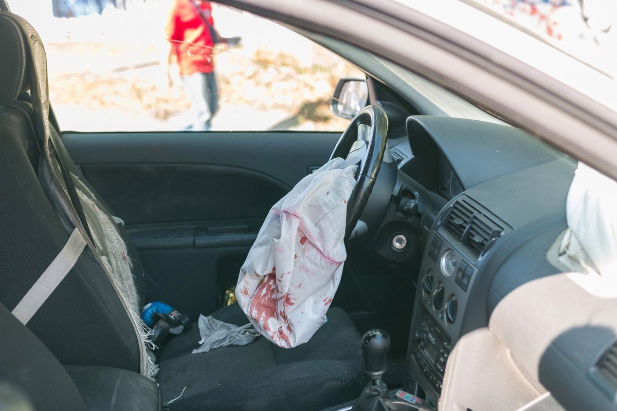 На Набережной столкнулись BMW и Ford: есть пострадавшие 3