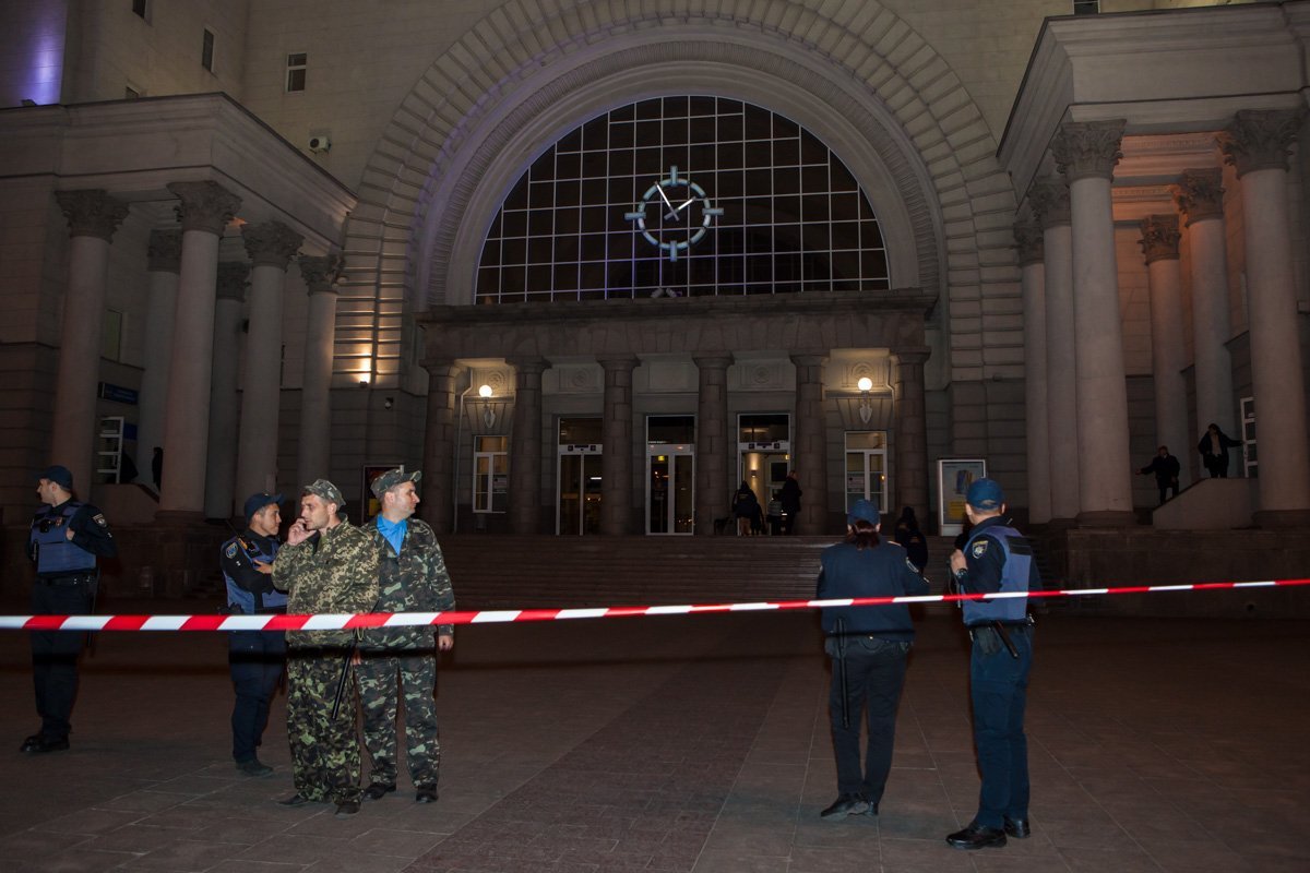 В Днепре заминировали ж/д вокзал: эвакуировали пассажиров и работников 2