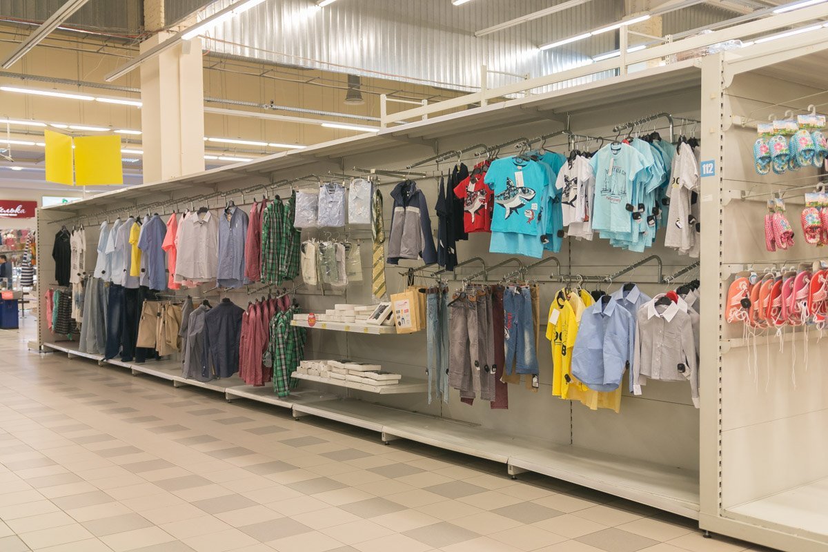 Стало известно, когда в Днепре закроют "Караван" 4