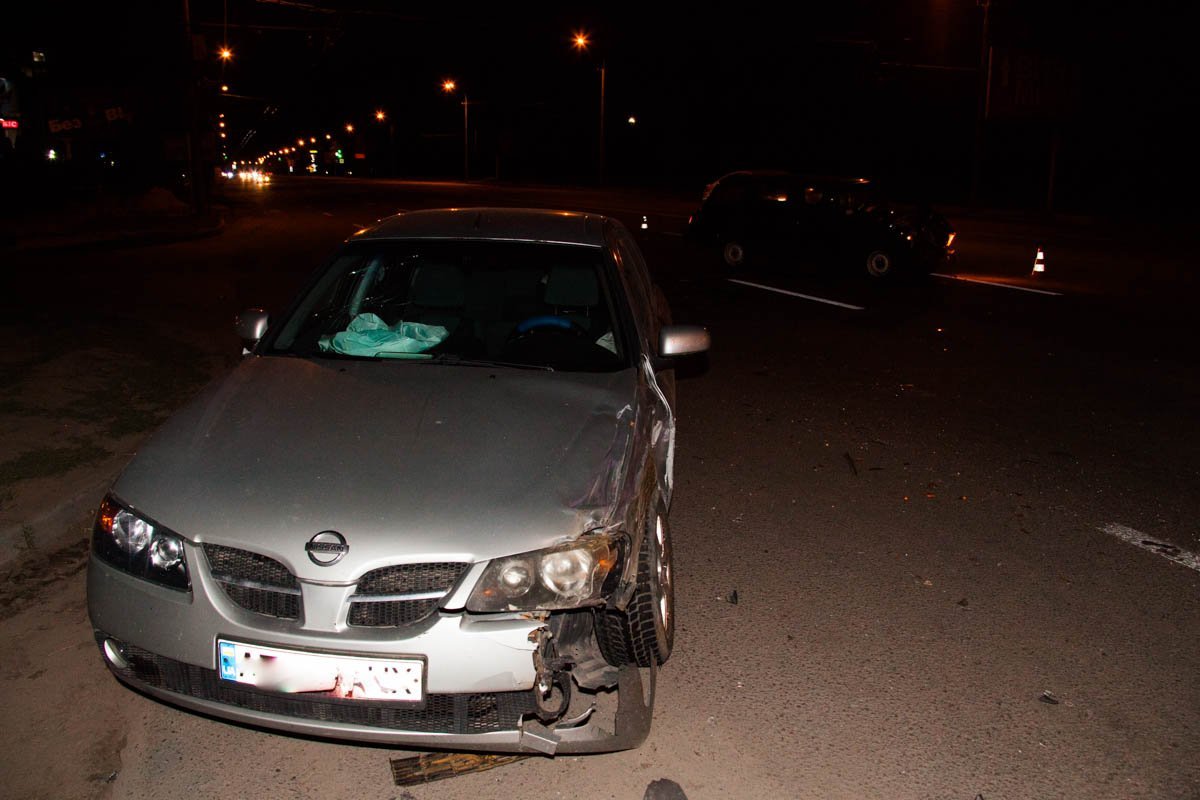 На Набережной Победы столкнулись ВАЗ и Nissan: есть пострадавший 5