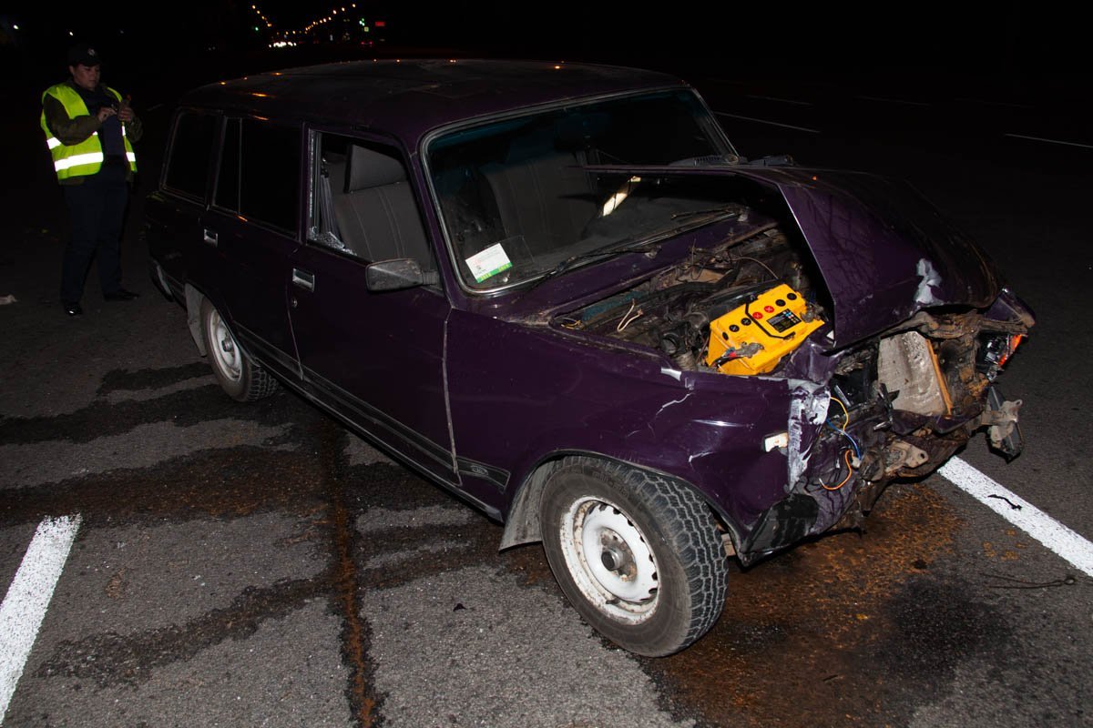 На Набережной Победы столкнулись ВАЗ и Nissan: есть пострадавший 6