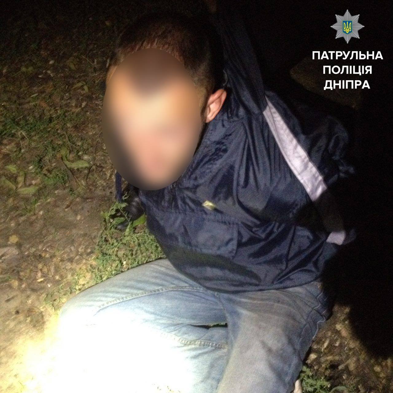 В Днепре задержали мужчину, который взломал Mercedes 1